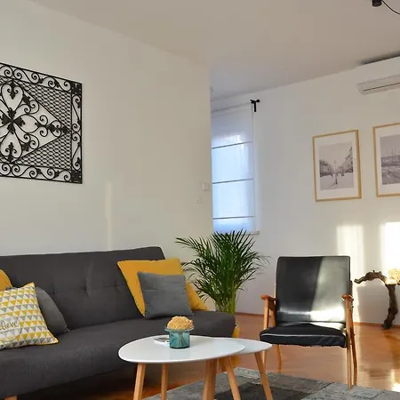 Apartment Apartman Campetto *